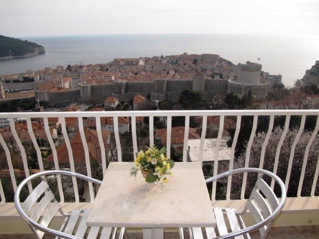 Apartment Meri Dubrovnik Bagian luar foto
